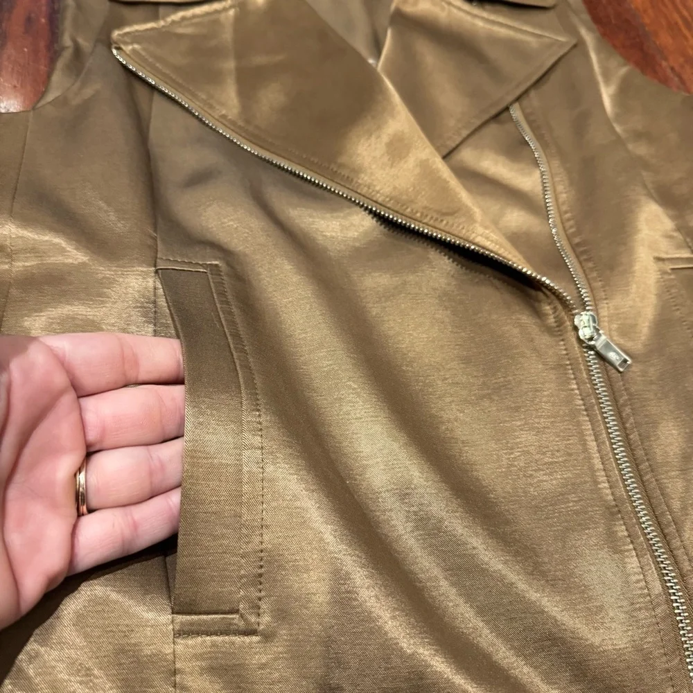 Massimo Dutti Sateen Moto Vest with Silver Asymmetrical Zipper - Picture 5 of 12